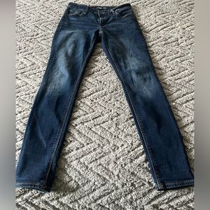 Mid-rise stretchy dark skinny!